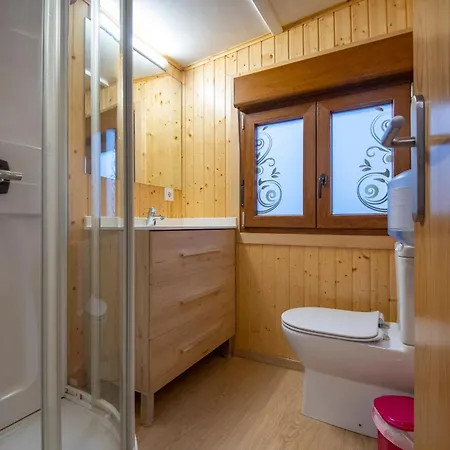 Ria De Arosa 1 مكان تخييم *