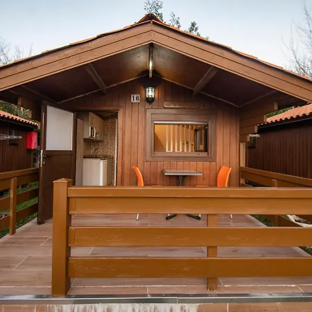 Ria De Arosa 1 مكان تخييم *