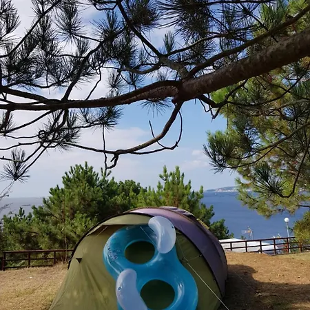 مكان تخييم Ria De Arosa 1 *