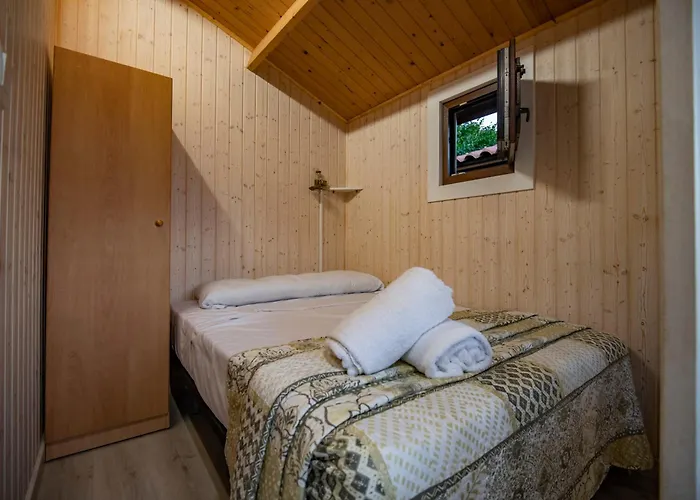مكان تخييم Ria De Arosa 1 *
